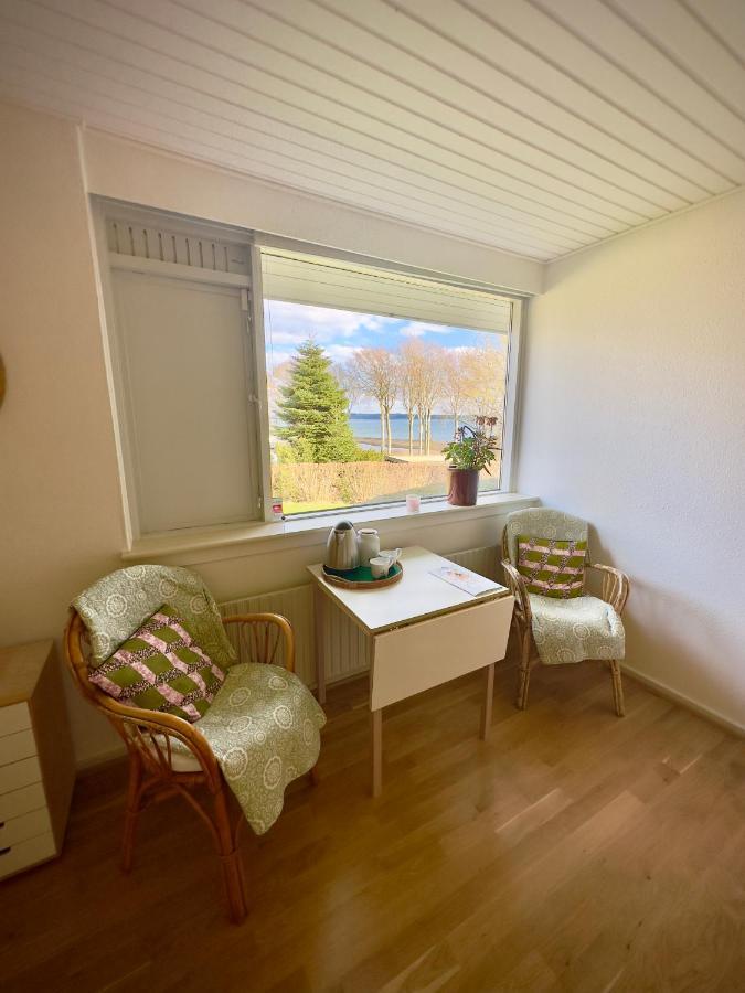 Vaerelse Med Udsigt Over Limfjorden - Rolige Omgivelser Og Adgang Til Flot Have Nykobing Mors Esterno foto